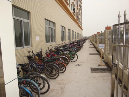 員工停車區(qū)