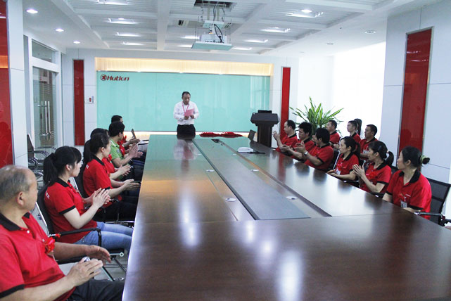  匯泰龍2014年第一季度優秀員工表彰大會隆重舉行